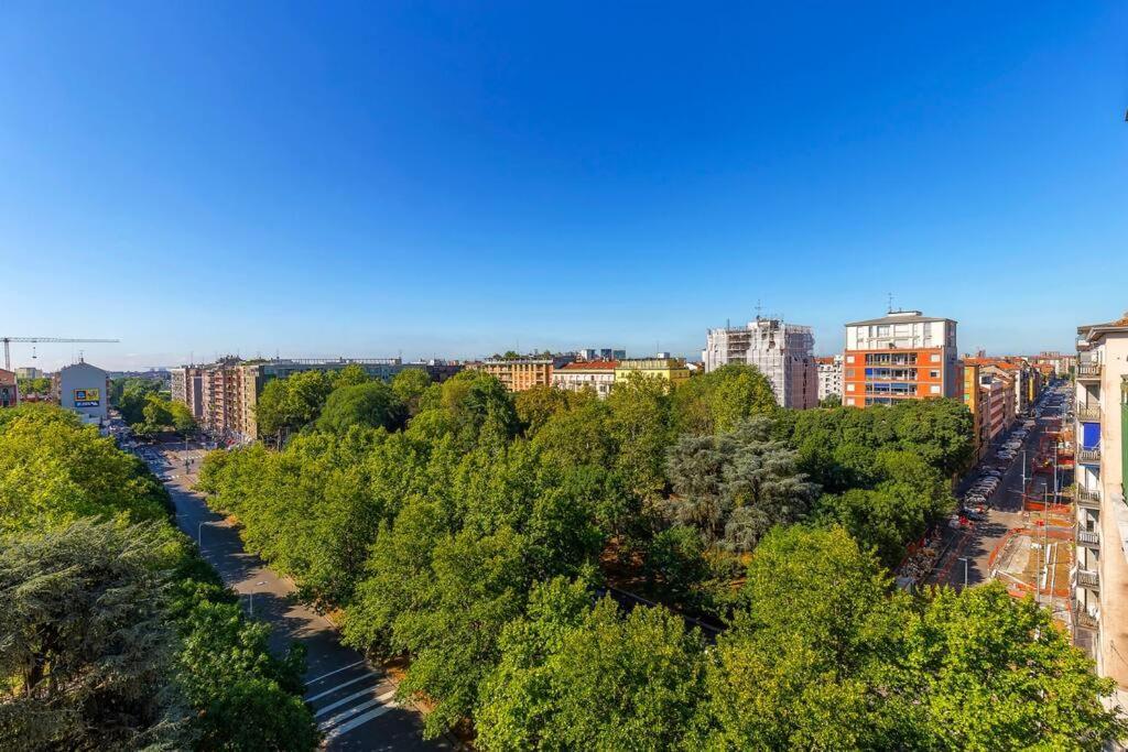 Sunny & Updated Flat With Panoramic City View 50M From M4 Stop Milan Extérieur photo